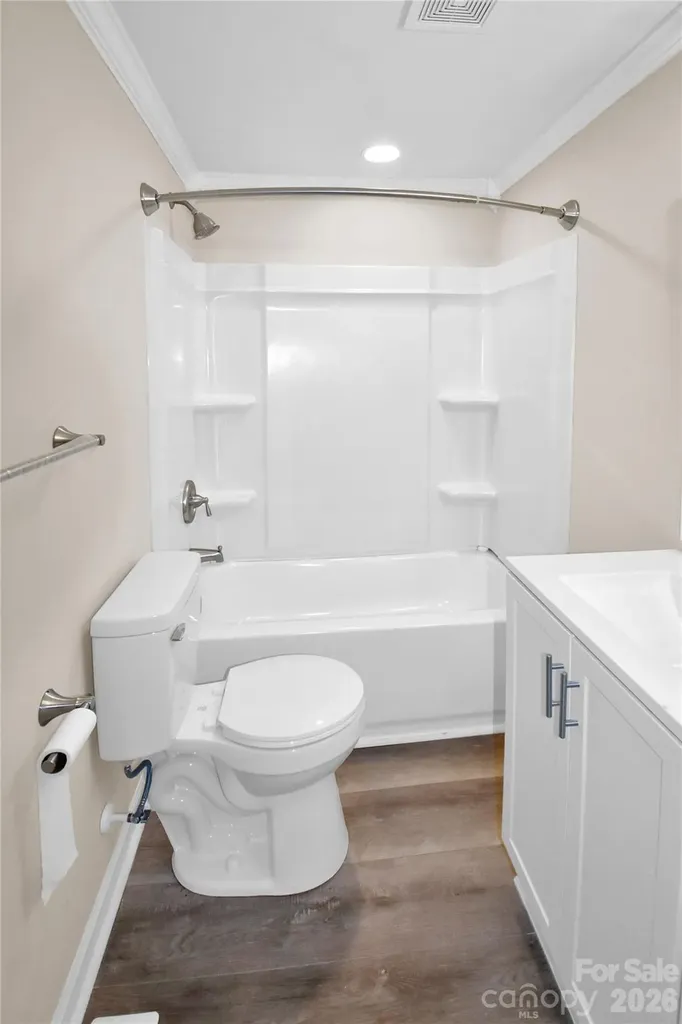 2823 Jt Posse Drive Claremont NC 28610