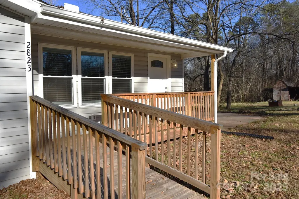 2823 Jt Posse Drive Claremont NC 28610