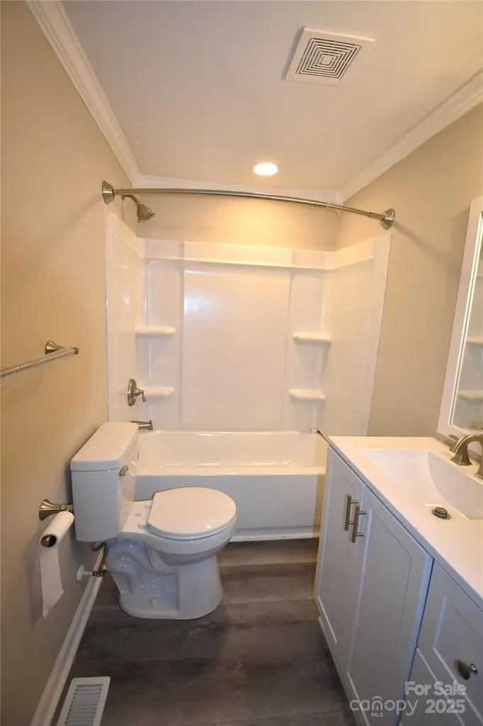 2823 Jt Posse Drive Claremont NC 28610