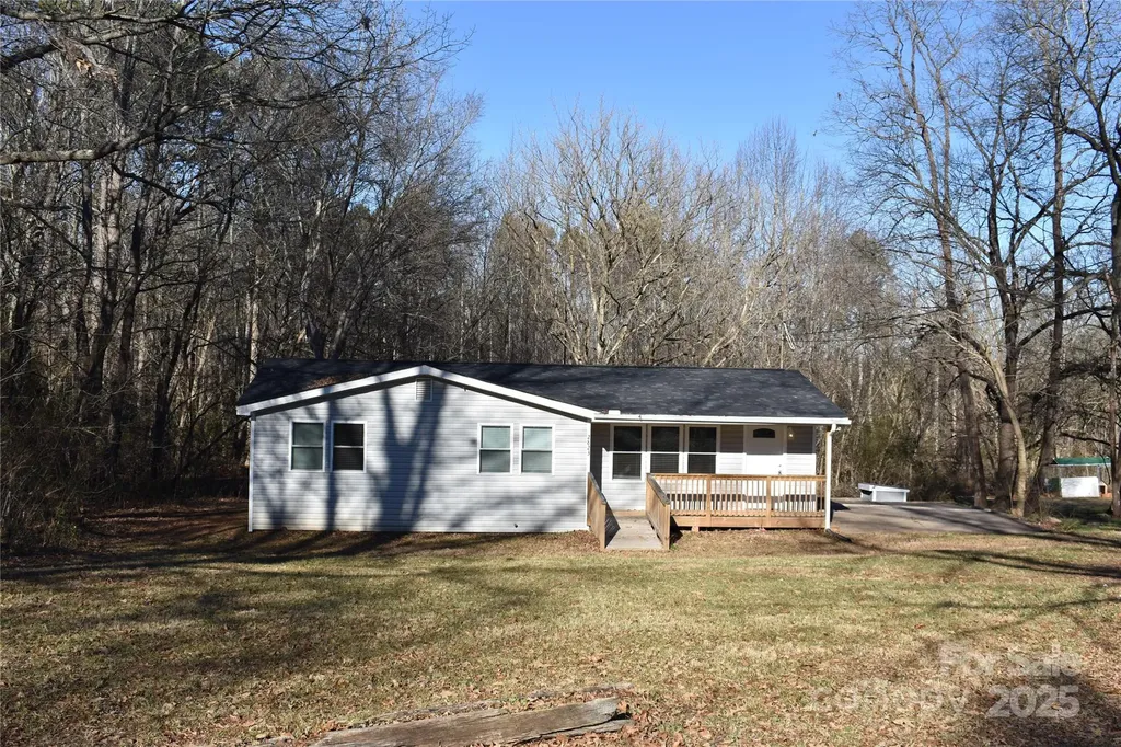 2823 Jt Posse Drive Claremont NC 28610