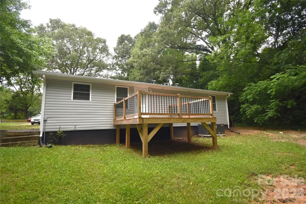 2823 Jt Posse Drive Claremont NC 28610