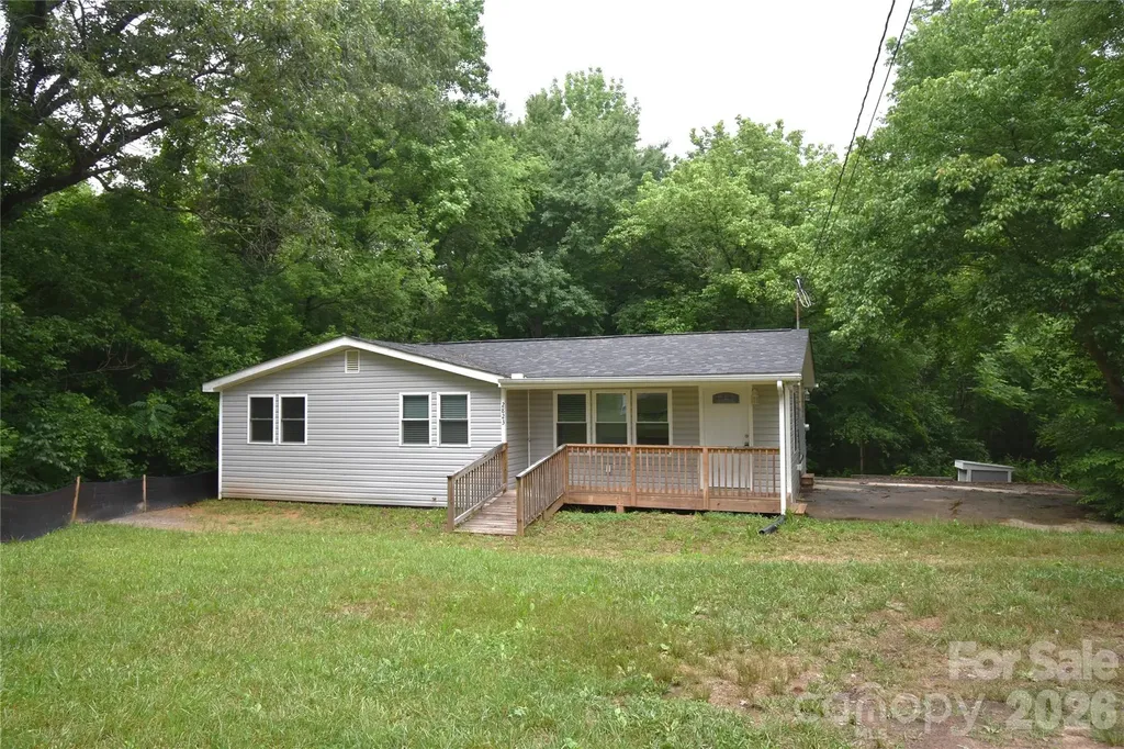 2823 Jt Posse Drive Claremont NC 28610