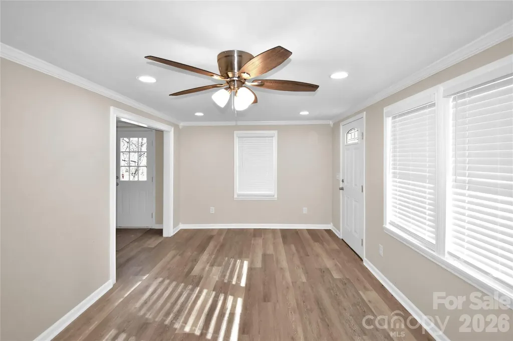 2823 Jt Posse Drive Claremont NC 28610