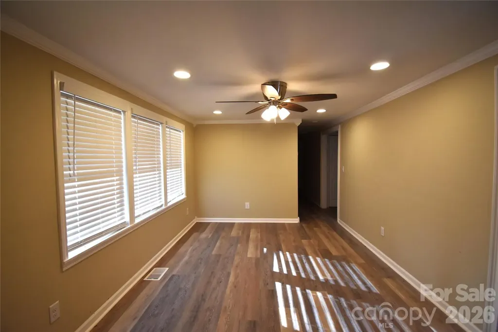 2823 Jt Posse Drive Claremont NC 28610