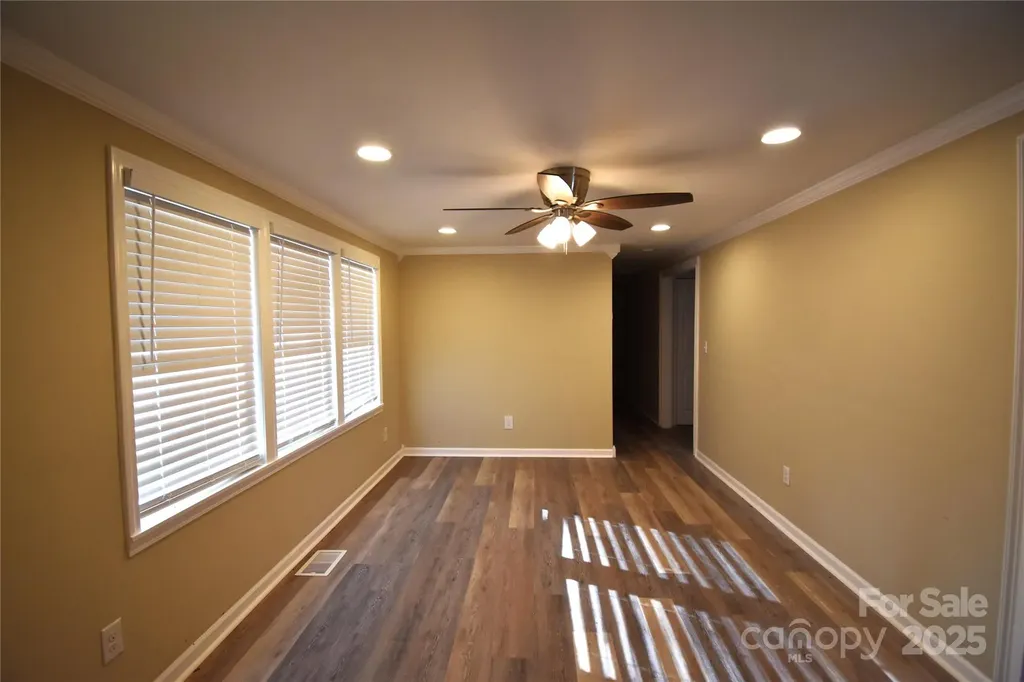 2823 Jt Posse Drive Claremont NC 28610