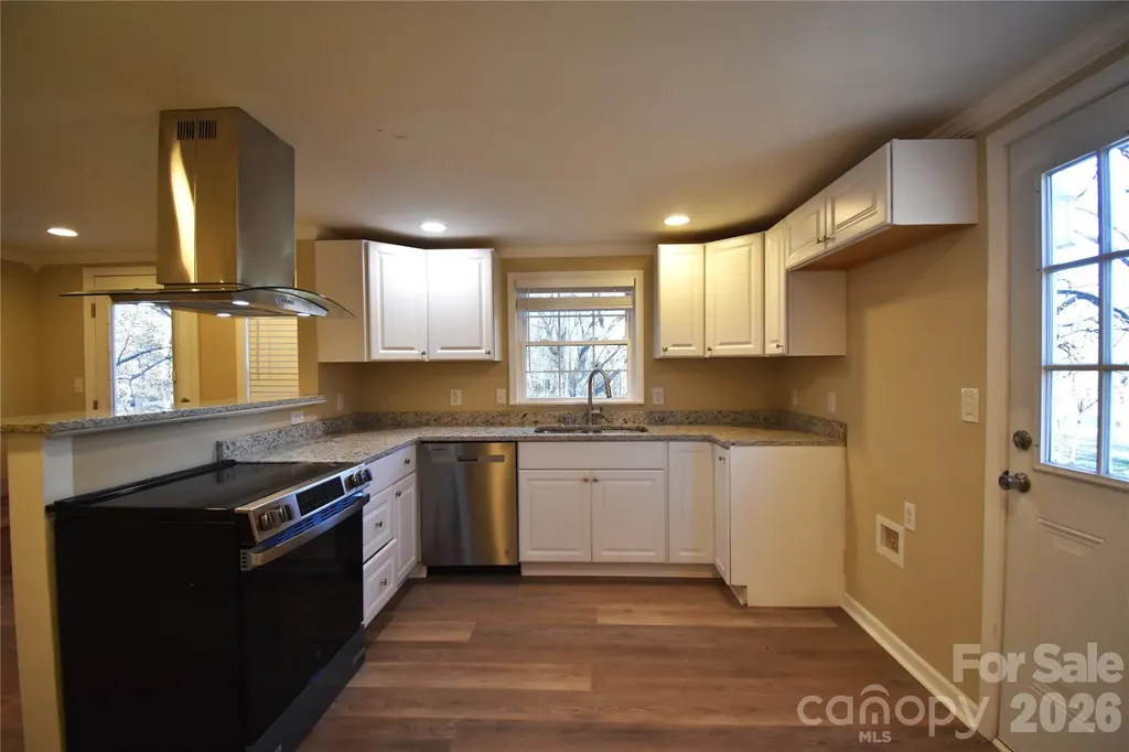 2823 Jt Posse Drive Claremont NC 28610