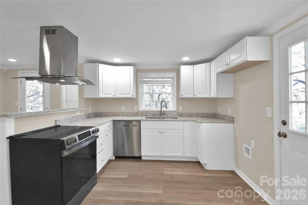 2823 Jt Posse Drive Claremont NC 28610