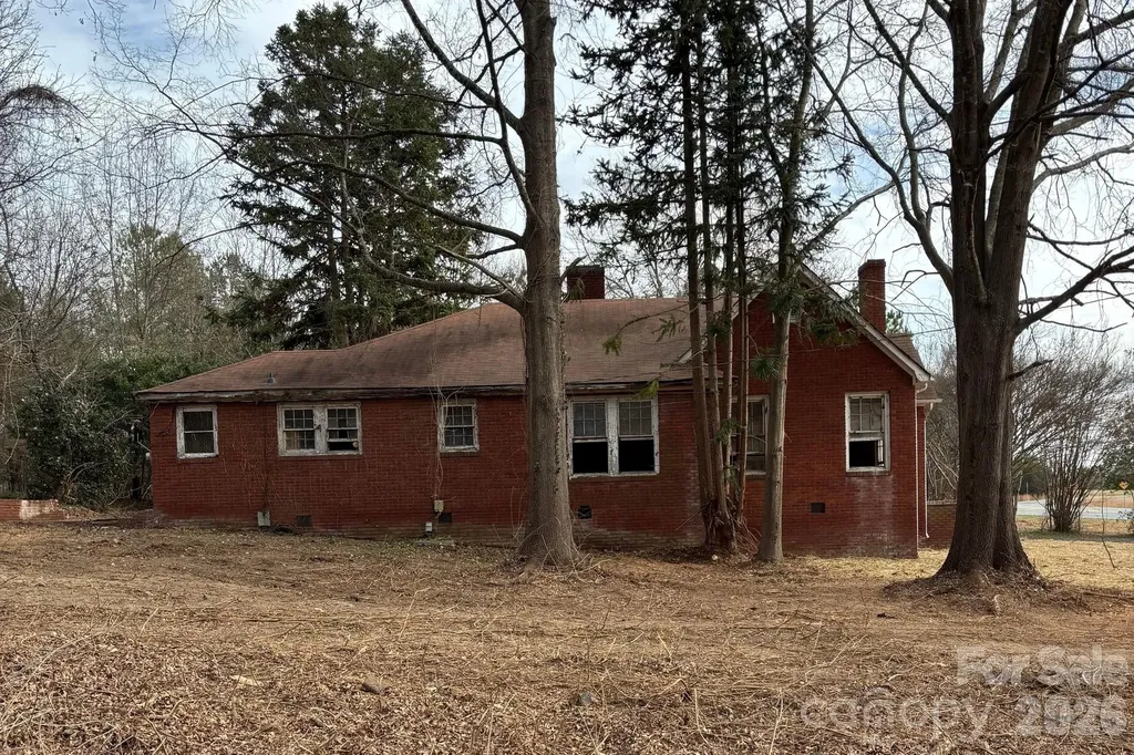 5724 Mooresville Road Kannapolis NC 28081