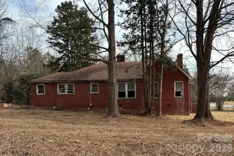 5724 Mooresville Road Kannapolis NC 28081