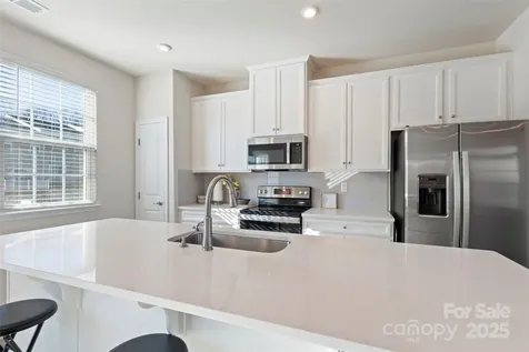 2016 Tupelo Grove Lane Gastonia NC 28054