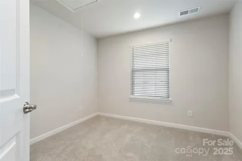 2016 Tupelo Grove Lane Gastonia NC 28054