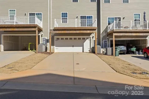 2016 Tupelo Grove Lane Gastonia NC 28054