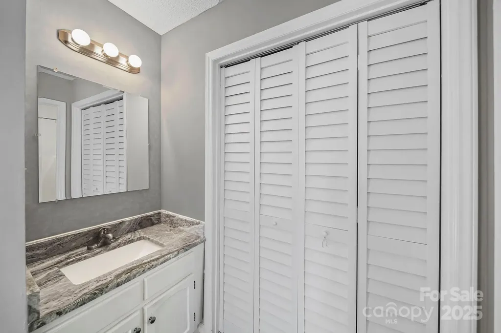 855 Nottingham Drive Gastonia NC 28054