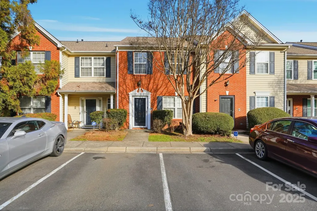 3855 Glenlea Commons Drive Charlotte NC 28216