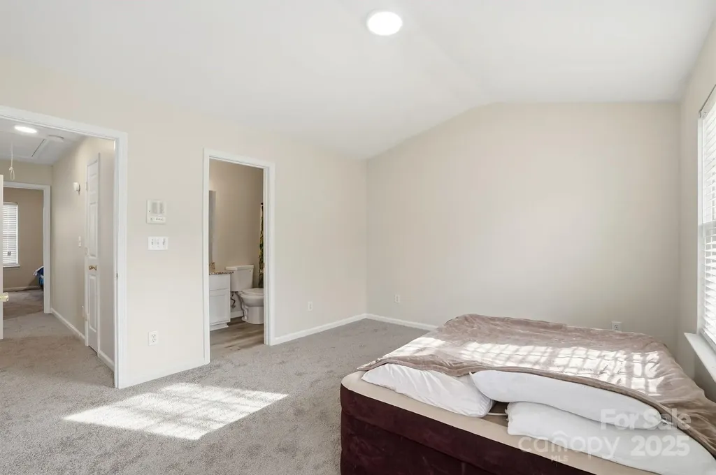 3855 Glenlea Commons Drive Charlotte NC 28216