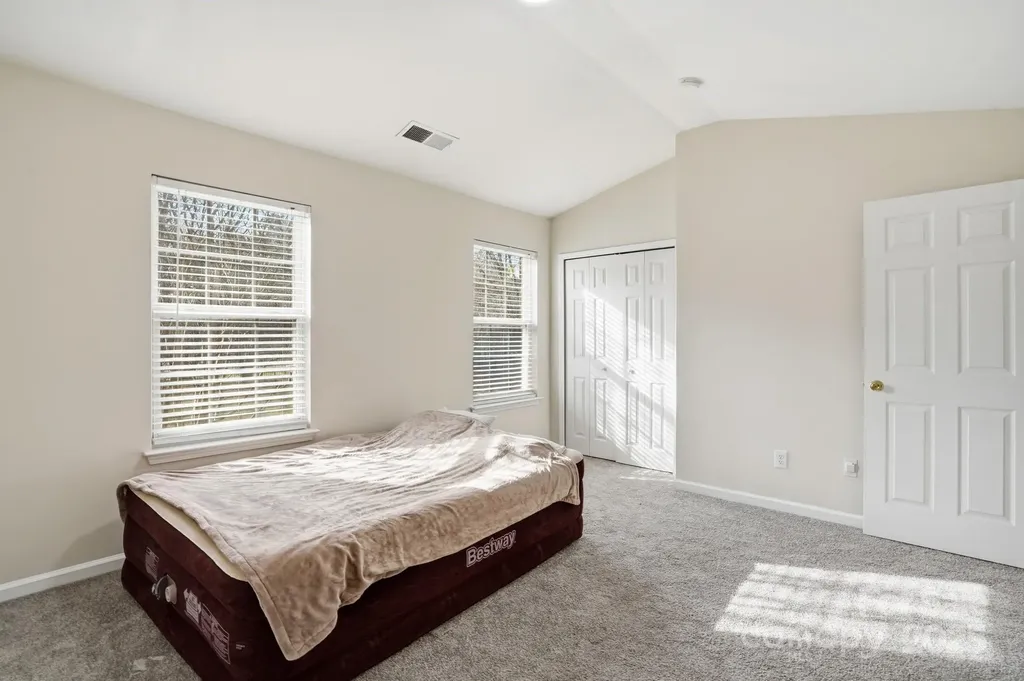 3855 Glenlea Commons Drive Charlotte NC 28216