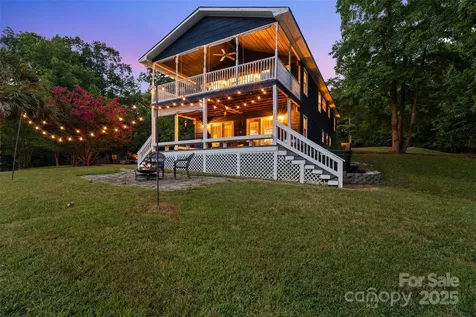 335 Carroll Cove Clover SC 29710