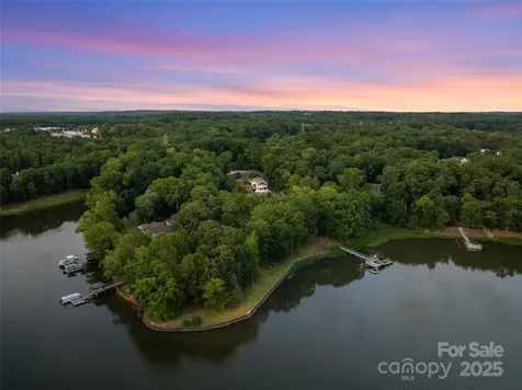 335 Carroll Cove Clover SC 29710
