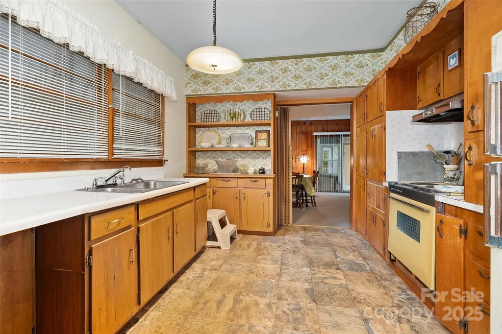20826 Great Smoky Mountain Expressway Waynesville NC 28786