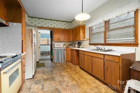 20826 Great Smoky Mountain Expressway Waynesville NC 28786