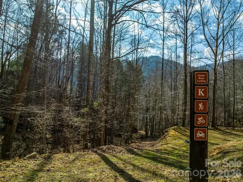 112 Moon Shadow Lane Marshall NC 28753