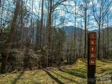 112 Moon Shadow Lane Marshall NC 28753