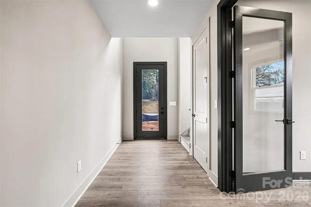 2418 Crestview Drive Charlotte NC 28216
