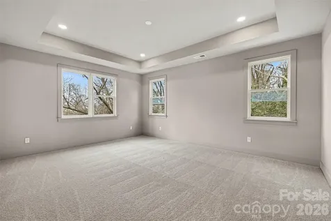 2418 Crestview Drive Charlotte NC 28216