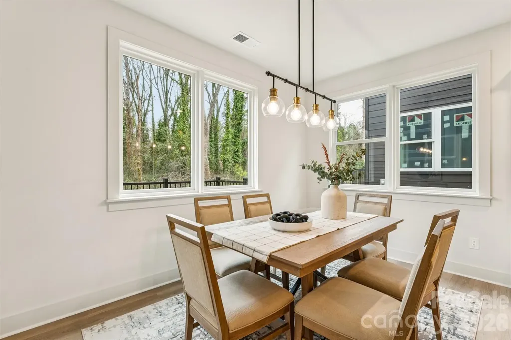 2412 Crestview Drive Charlotte NC 28216