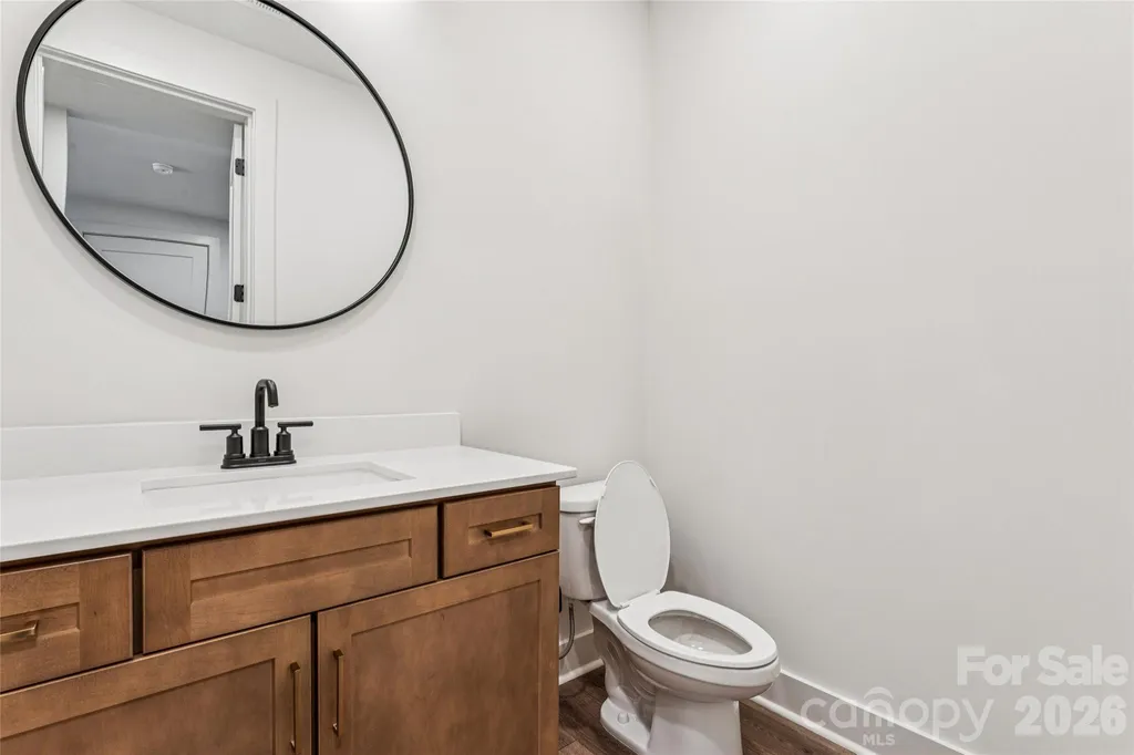 2412 Crestview Drive Charlotte NC 28216