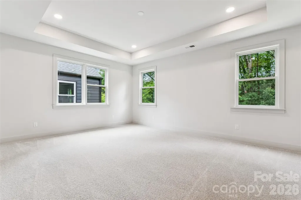 2412 Crestview Drive Charlotte NC 28216