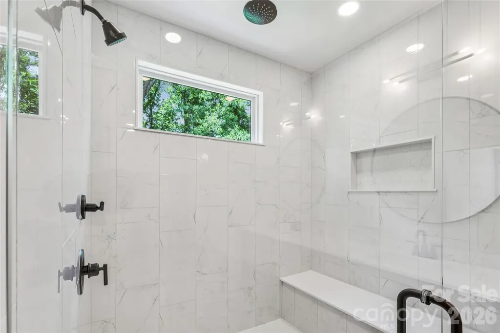 2412 Crestview Drive Charlotte NC 28216