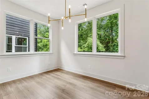 2412 Crestview Drive Charlotte NC 28216