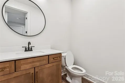 2412 Crestview Drive Charlotte NC 28216