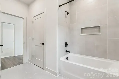 2412 Crestview Drive Charlotte NC 28216