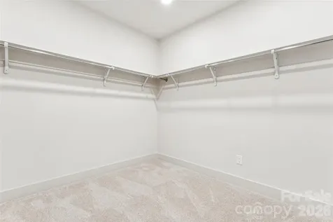 2412 Crestview Drive Charlotte NC 28216