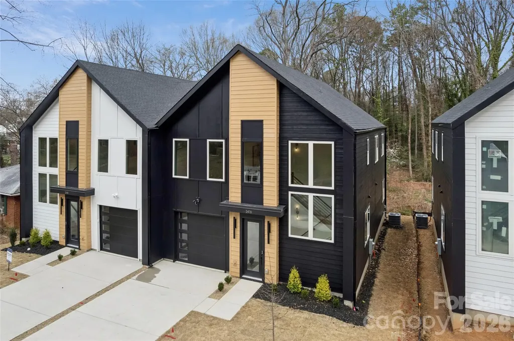 2416 Crestview Drive Charlotte NC 28216