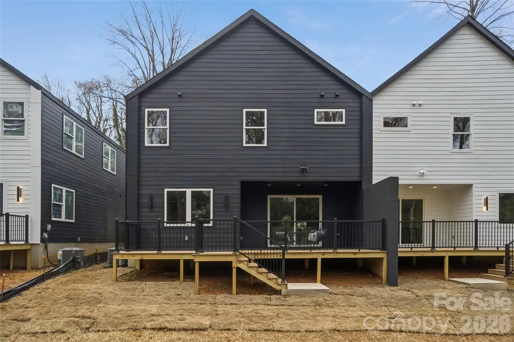 2416 Crestview Drive Charlotte NC 28216