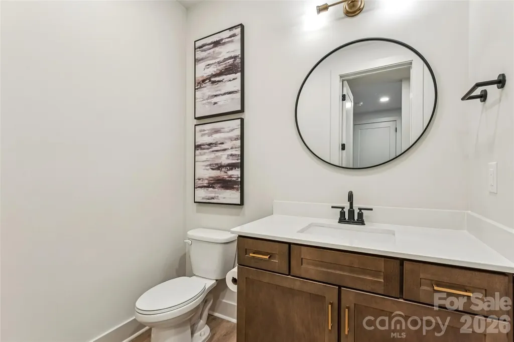 2416 Crestview Drive Charlotte NC 28216