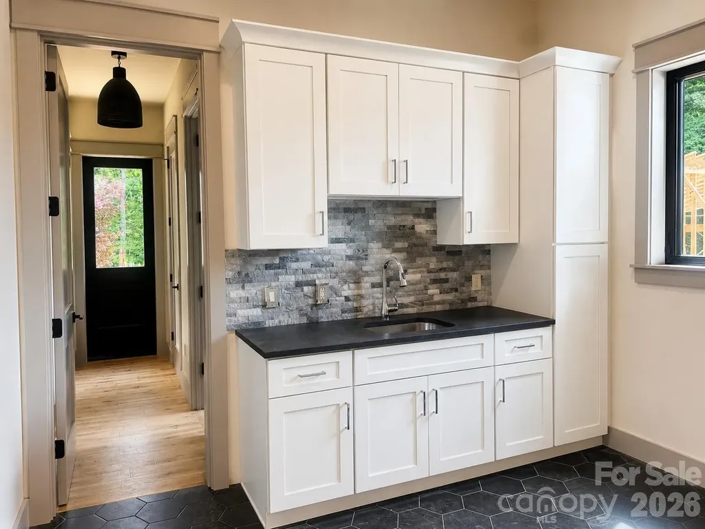 25 Emory Paige Road Weaverville NC 28787