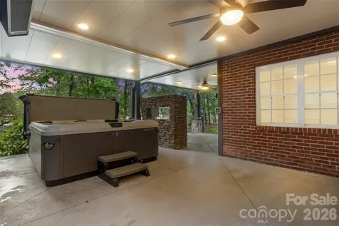 4685 Eagle Pointe Court Denver NC 28037