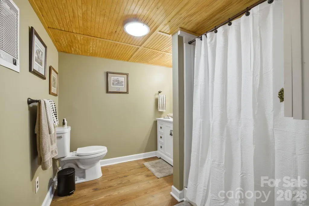 122 Lily Pad Loop Troutman NC 28166