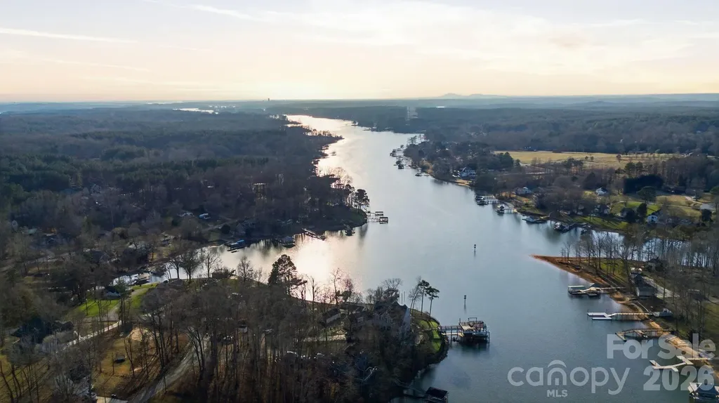 122 Lily Pad Loop Troutman NC 28166