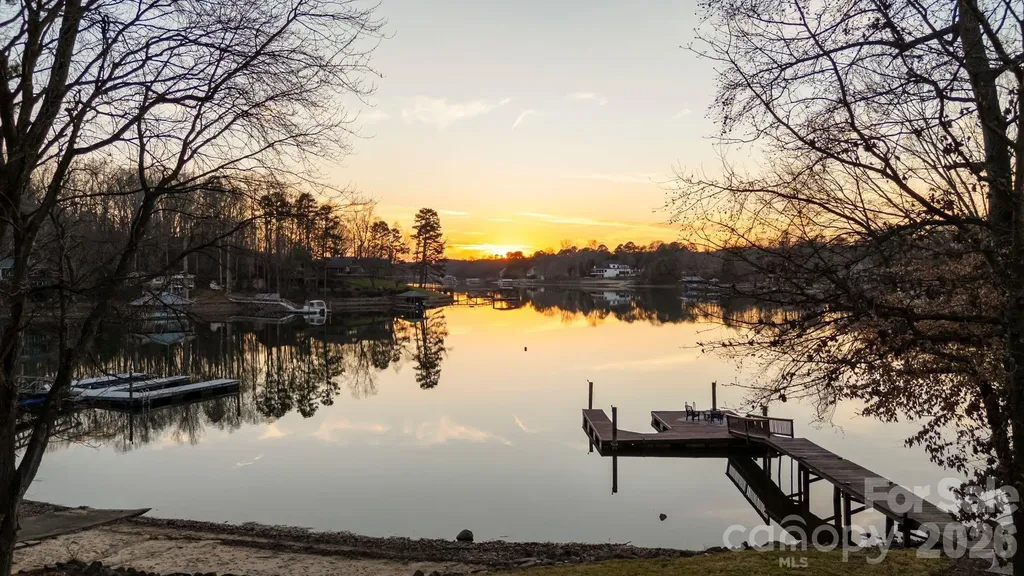 122 Lily Pad Loop Troutman NC 28166