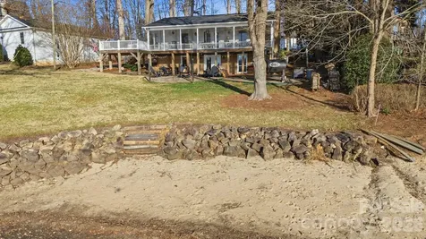 122 Lily Pad Loop Troutman NC 28166