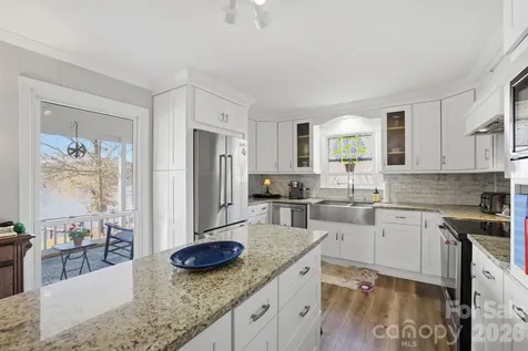 122 Lily Pad Loop Troutman NC 28166
