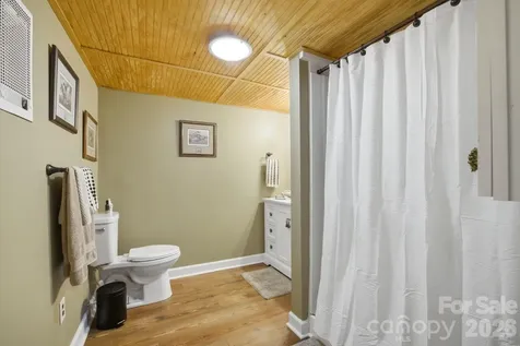 122 Lily Pad Loop Troutman NC 28166