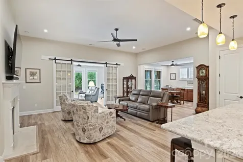 9610 Cresswind Boulevard Charlotte NC 28215