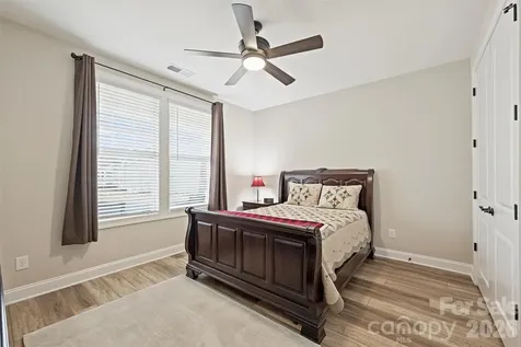 9610 Cresswind Boulevard Charlotte NC 28215