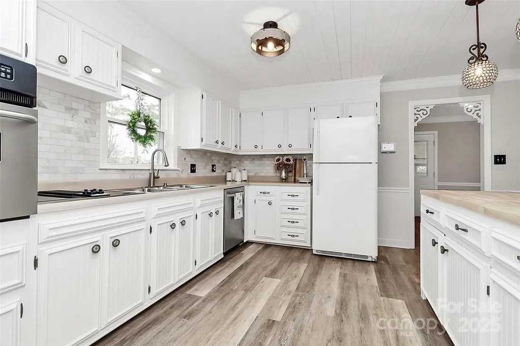2468 Shaw Avenue Gastonia NC 28054
